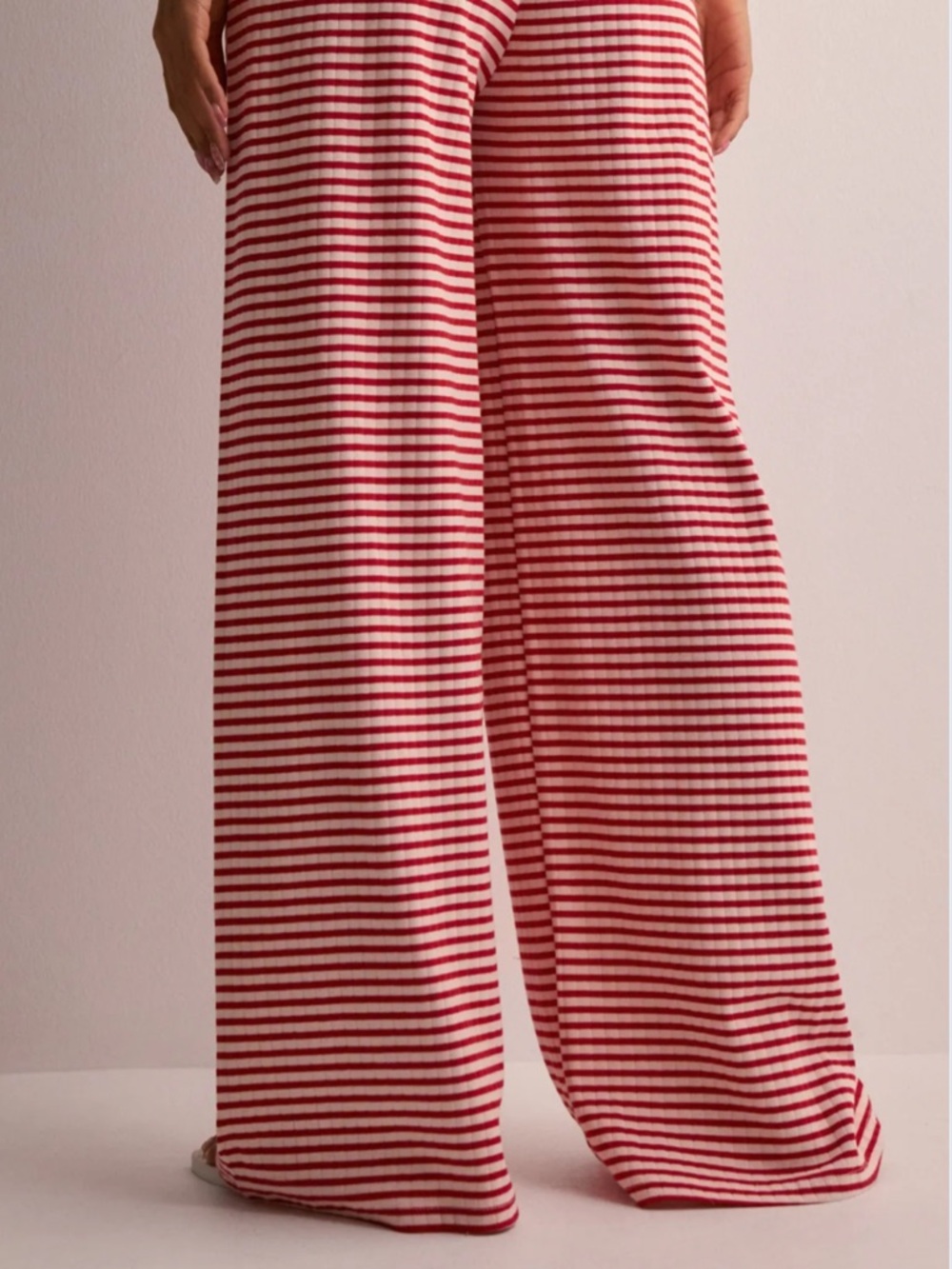 Gina Tricot Women's Red & White Striped Ribbed Wide-Leg Trousers Pants Size S - Picture 3 of 8